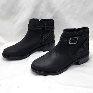 CLARK'S MAYE STRAP BLACK LEATHER ZIPPER/BUCKLE/CLOSURE ALMOND-TOE LADIES 8 NWOB